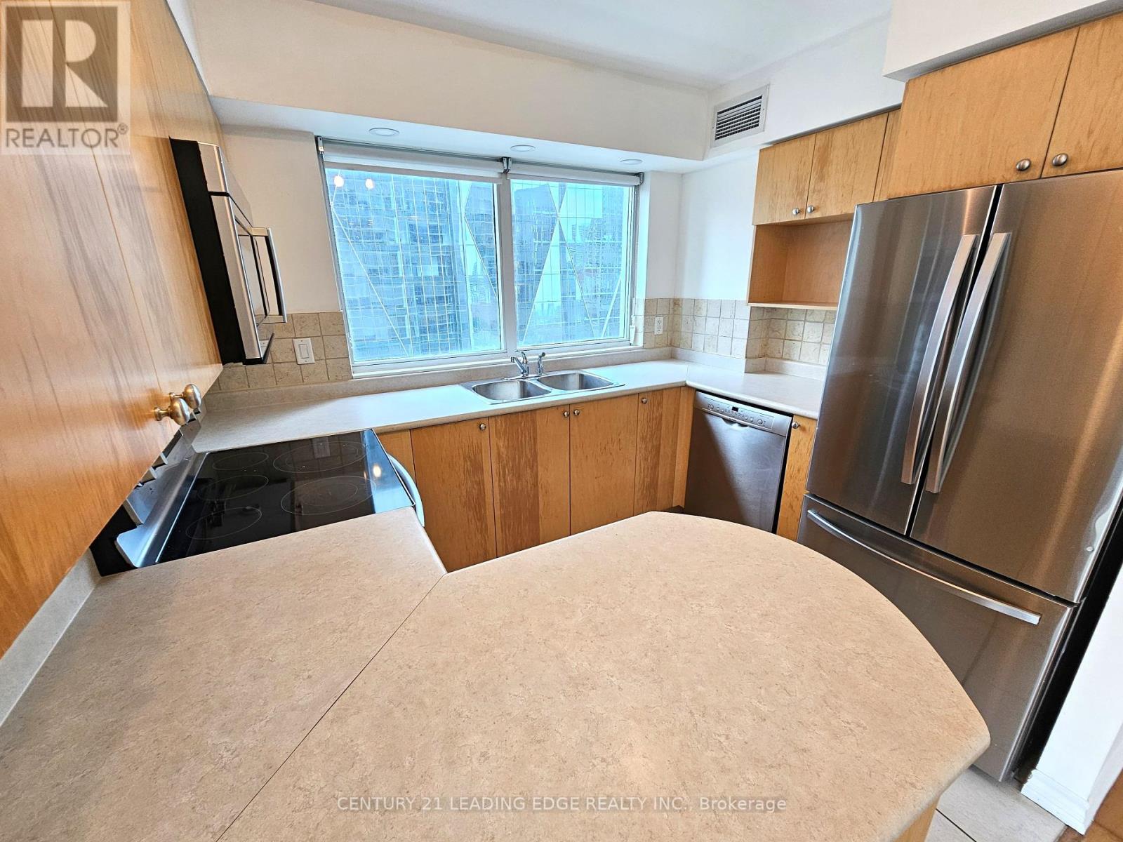 2212 - 18 Yonge Street, Toronto, Ontario  M5E 1Z8 - Photo 9 - C12297209
