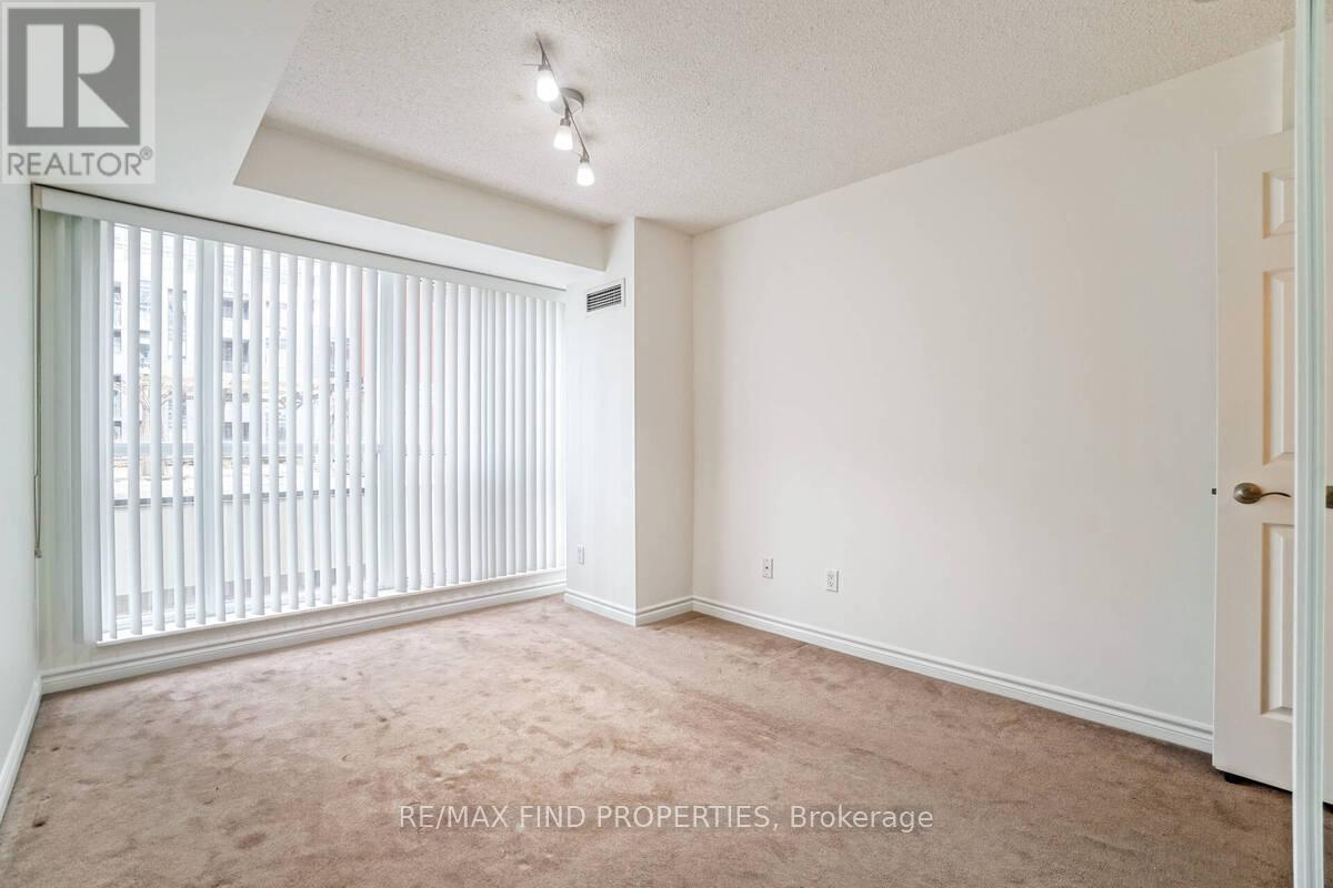 401 - 270 Wellington Street W, Toronto, Ontario  M5V 3P5 - Photo 16 - C12297259