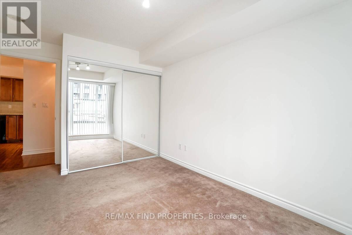 401 - 270 Wellington Street W, Toronto, Ontario  M5V 3P5 - Photo 18 - C12297259
