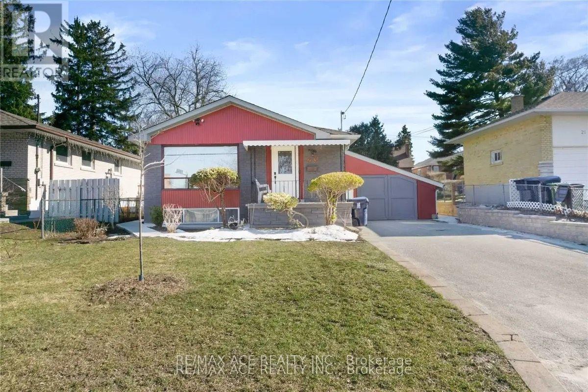 Property at 23 MACDUFF CRESCENT image 2