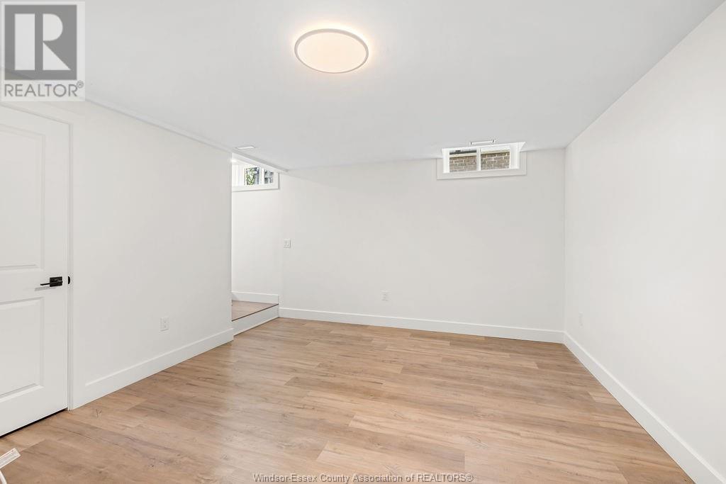 281 Brighton Road, Tecumseh, Ontario N8N 2L2 - Photo 23 - 25018404