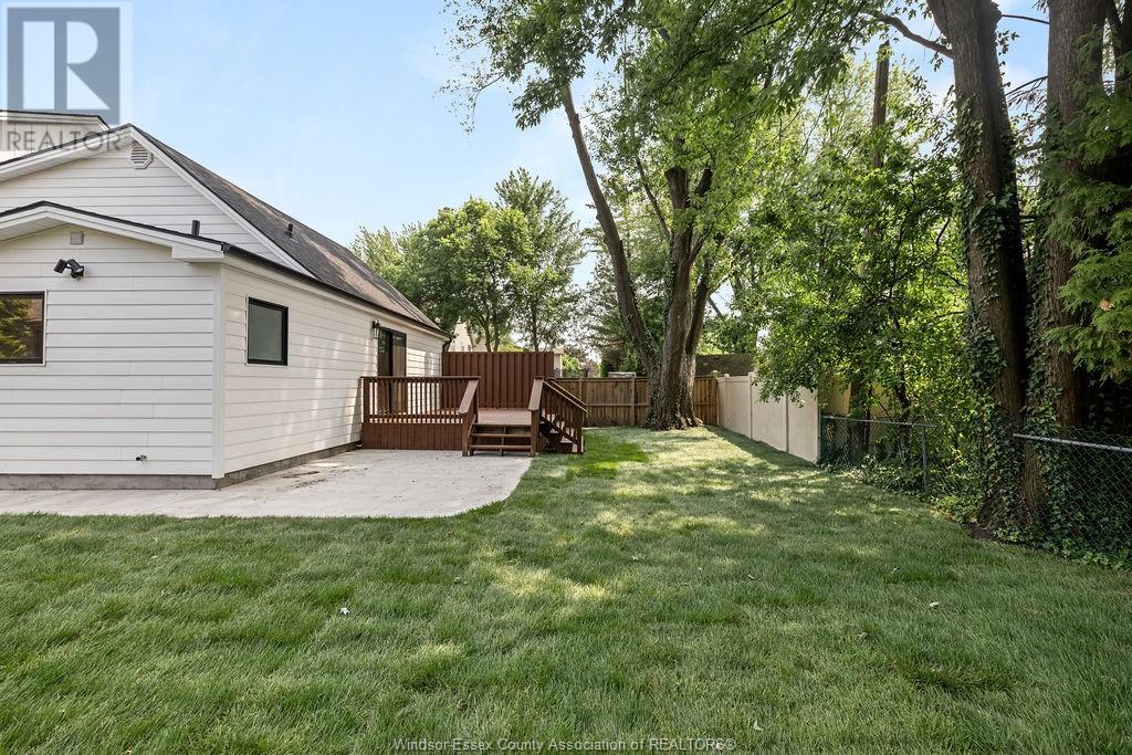 281 Brighton Road, Tecumseh, Ontario N8N 2L2 - Photo 33 - 25018404