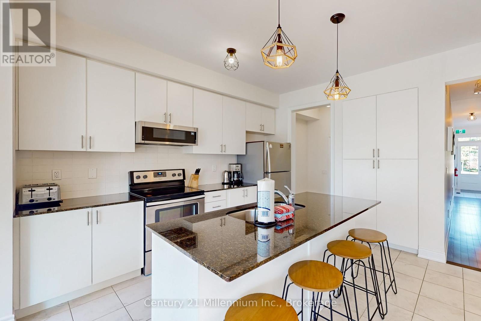 31 - 171 Snowbridge Way, Blue Mountains, Ontario  L9Y 0V1 - Photo 6 - X12297317
