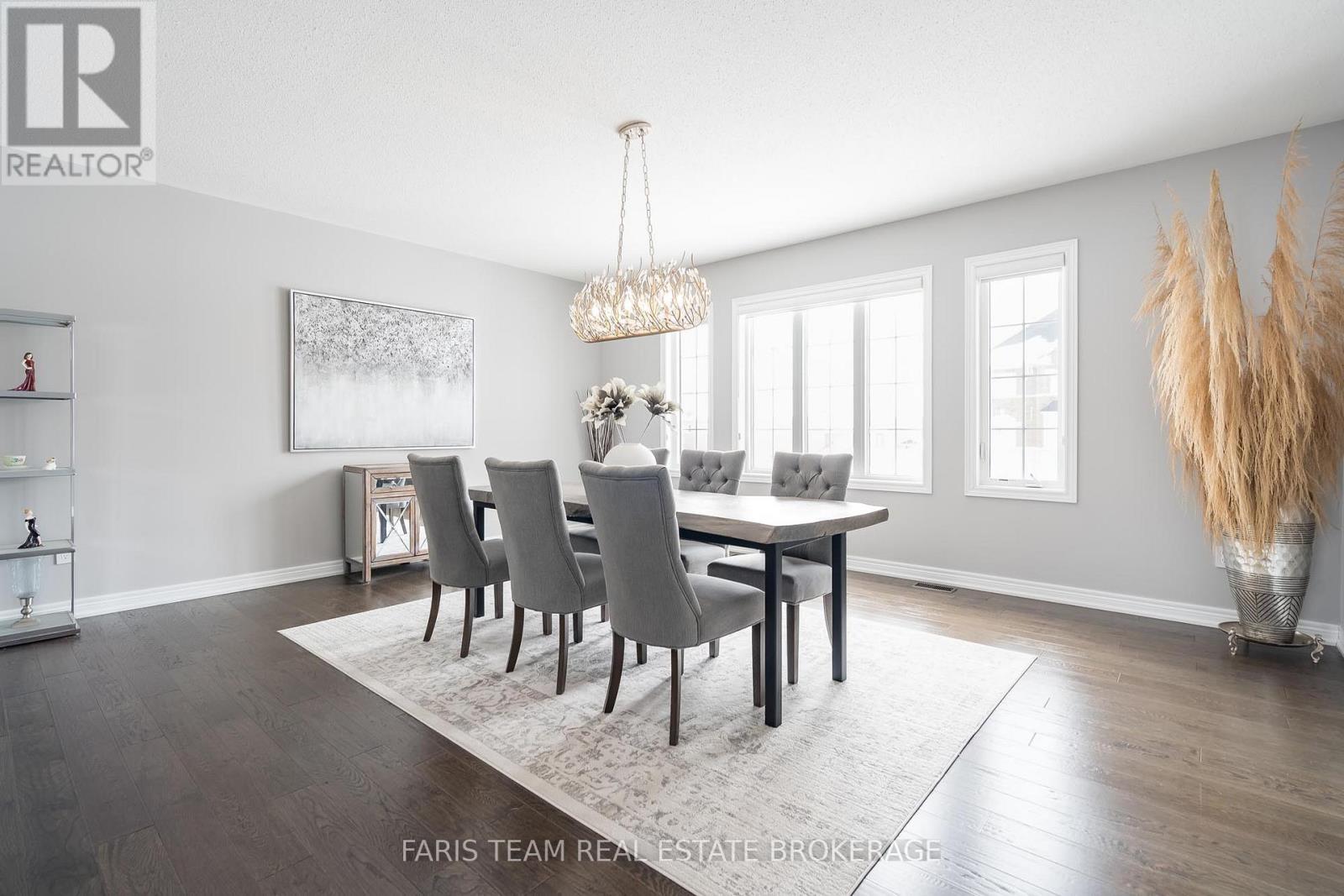 72 Heritage Road, Innisfil (Cookstown), Ontario  L0L 1L0 - Photo 15 - N12297168