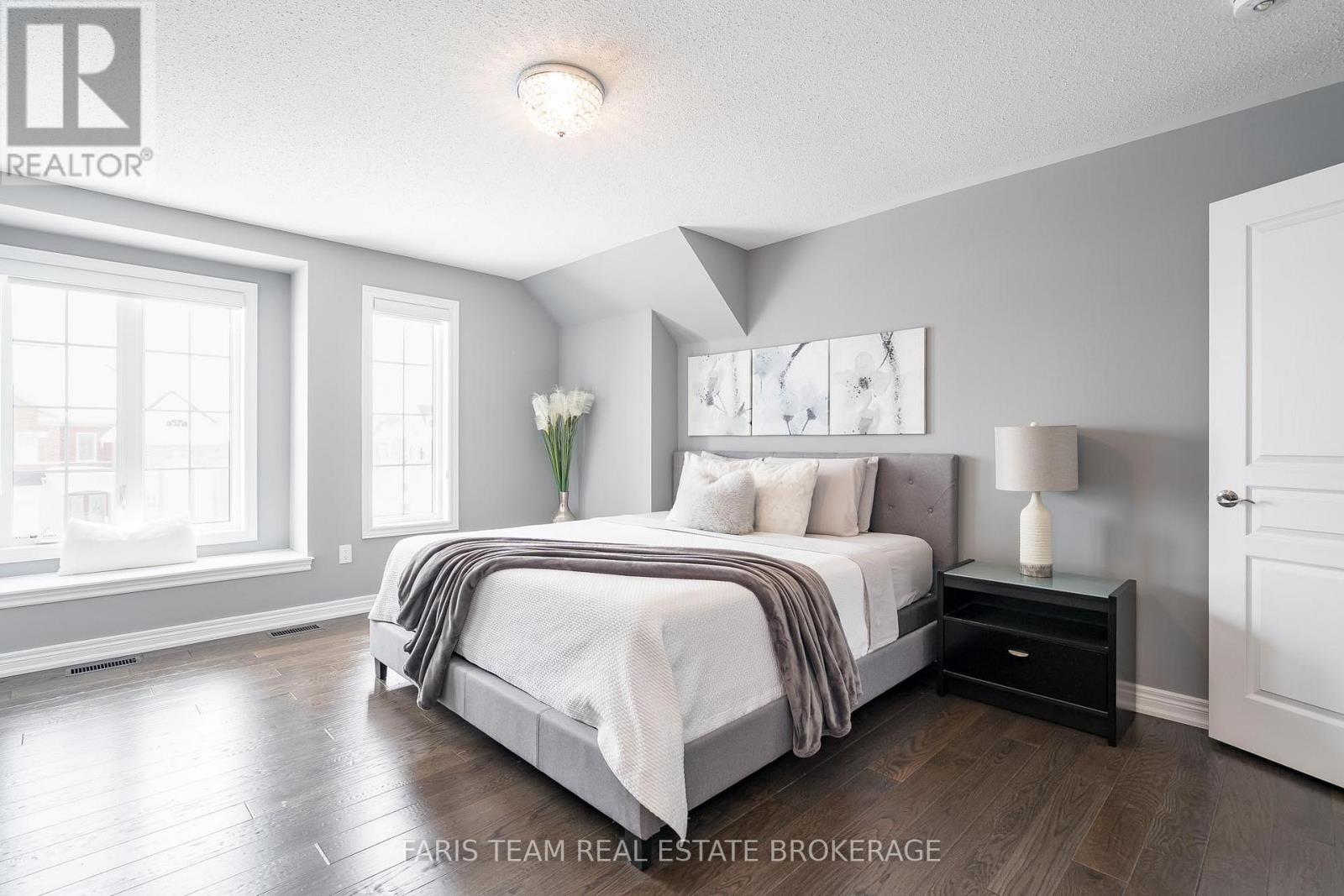 72 Heritage Road, Innisfil (Cookstown), Ontario  L0L 1L0 - Photo 27 - N12297168