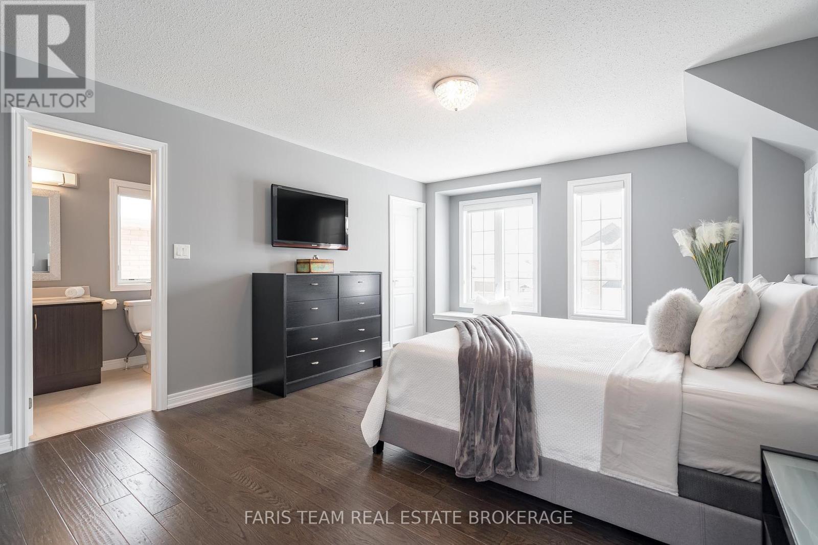 72 Heritage Road, Innisfil (Cookstown), Ontario  L0L 1L0 - Photo 28 - N12297168