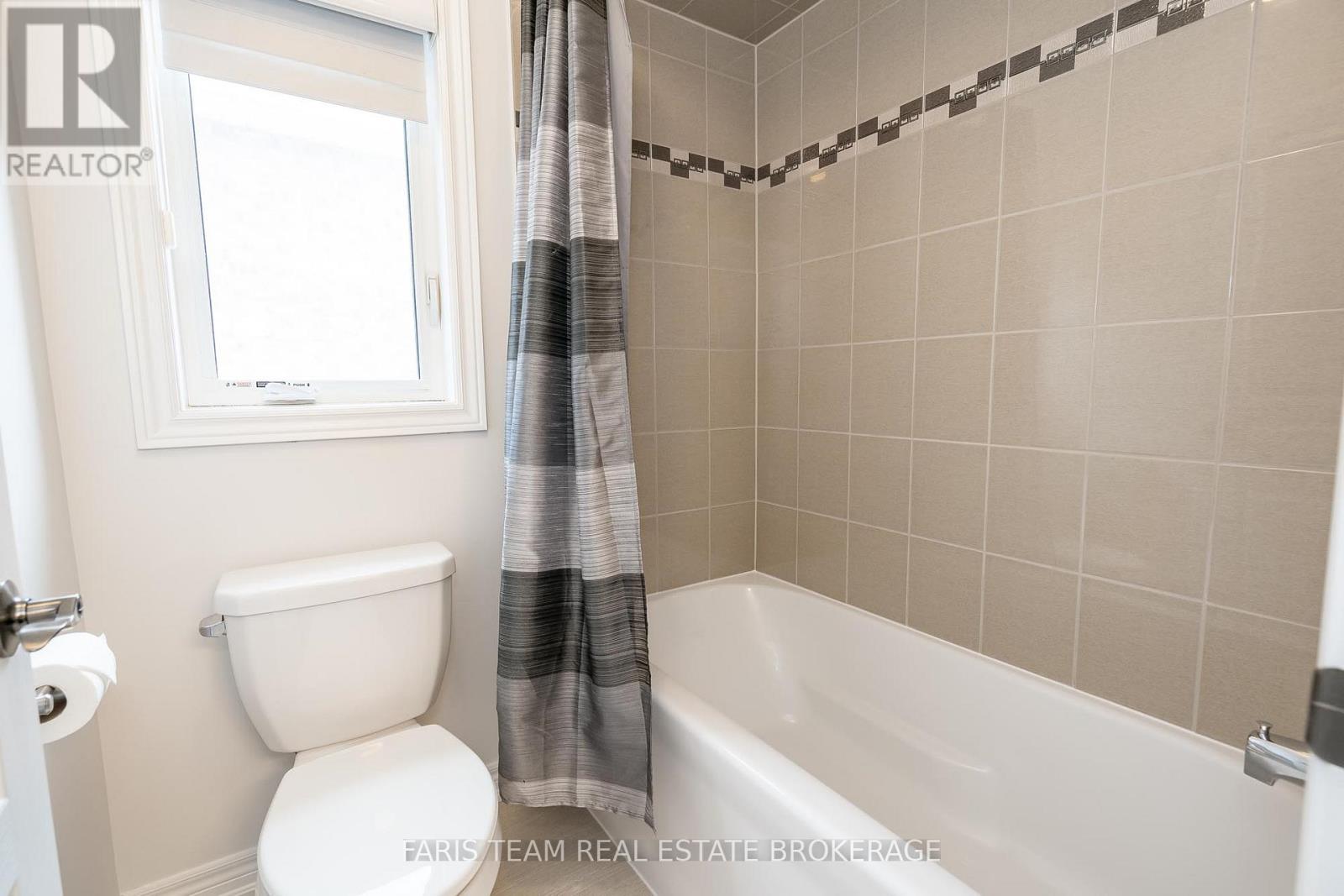 72 Heritage Road, Innisfil (Cookstown), Ontario  L0L 1L0 - Photo 33 - N12297168