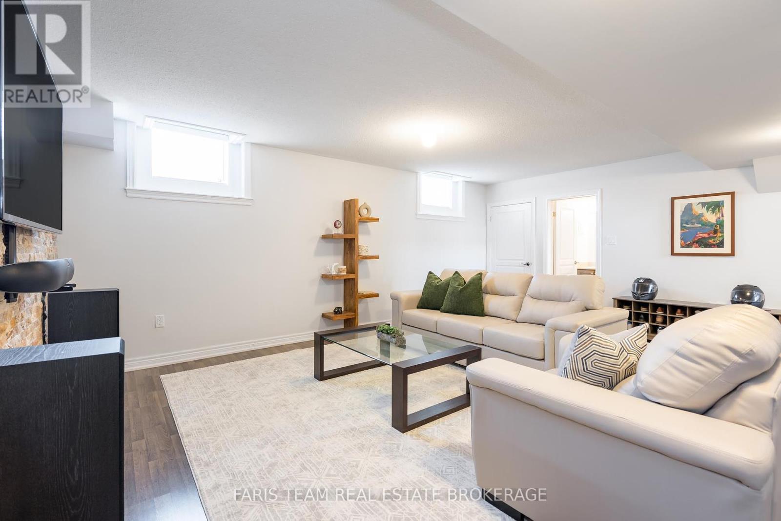 72 Heritage Road, Innisfil (Cookstown), Ontario  L0L 1L0 - Photo 35 - N12297168