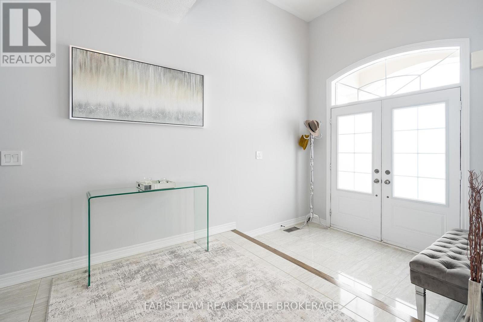 72 Heritage Road, Innisfil (Cookstown), Ontario  L0L 1L0 - Photo 4 - N12297168