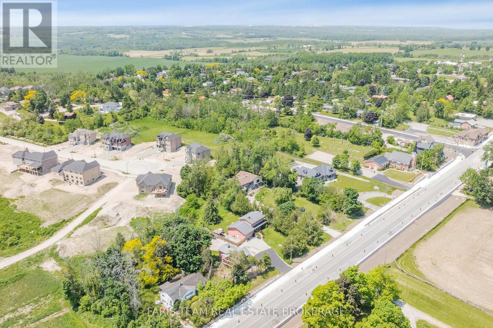 6234 Yonge Street, Innisfil, Ontario  L0L 1K0 - Photo 44 - N12297244