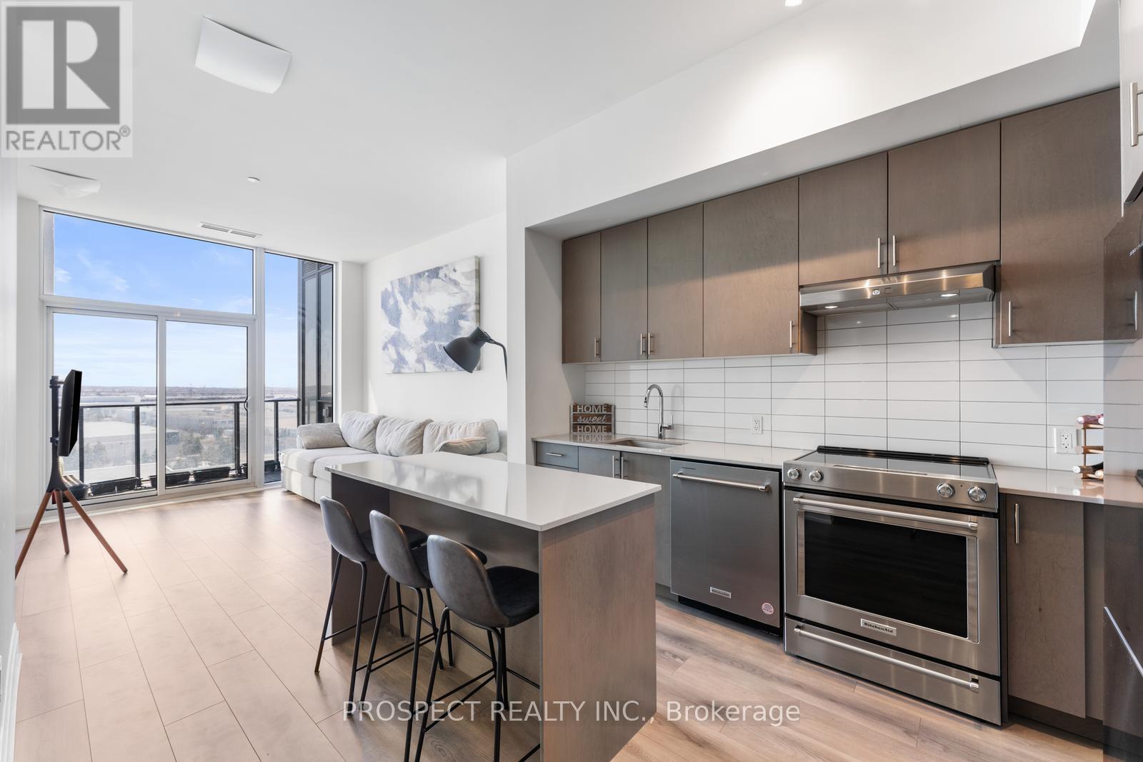708 - 9000 Jane Street, Vaughan, Ontario  L4K 0M6 - Photo 11 - N12297289