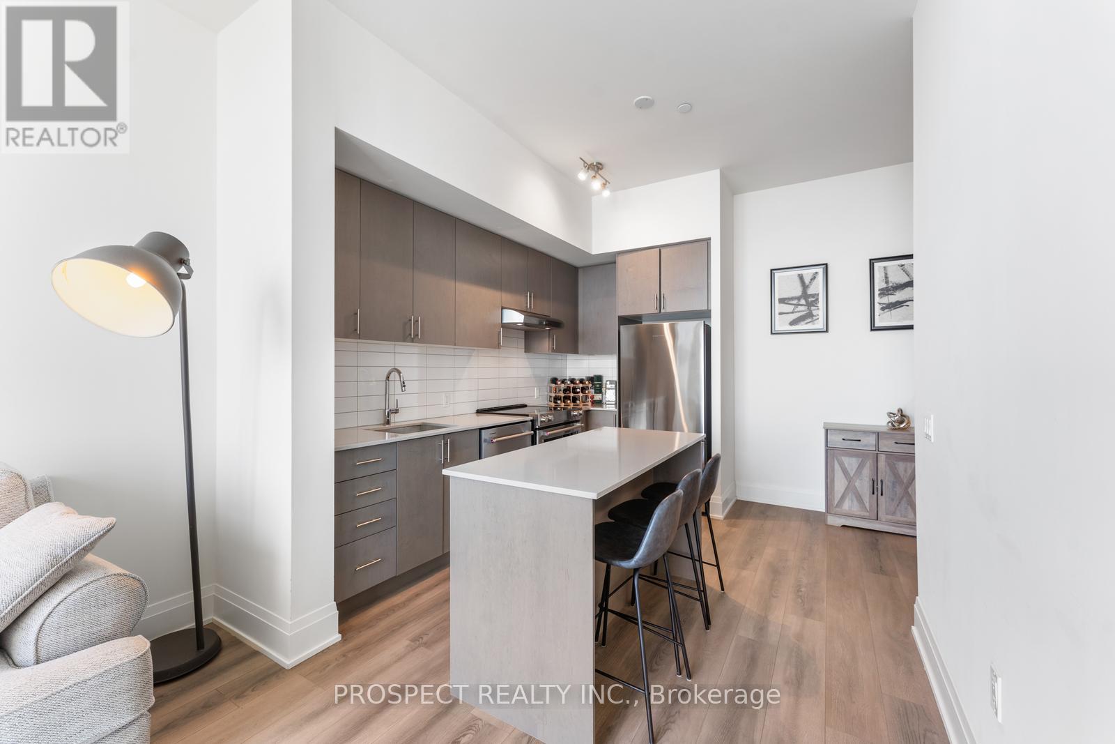 708 - 9000 Jane Street, Vaughan, Ontario  L4K 0M6 - Photo 12 - N12297289