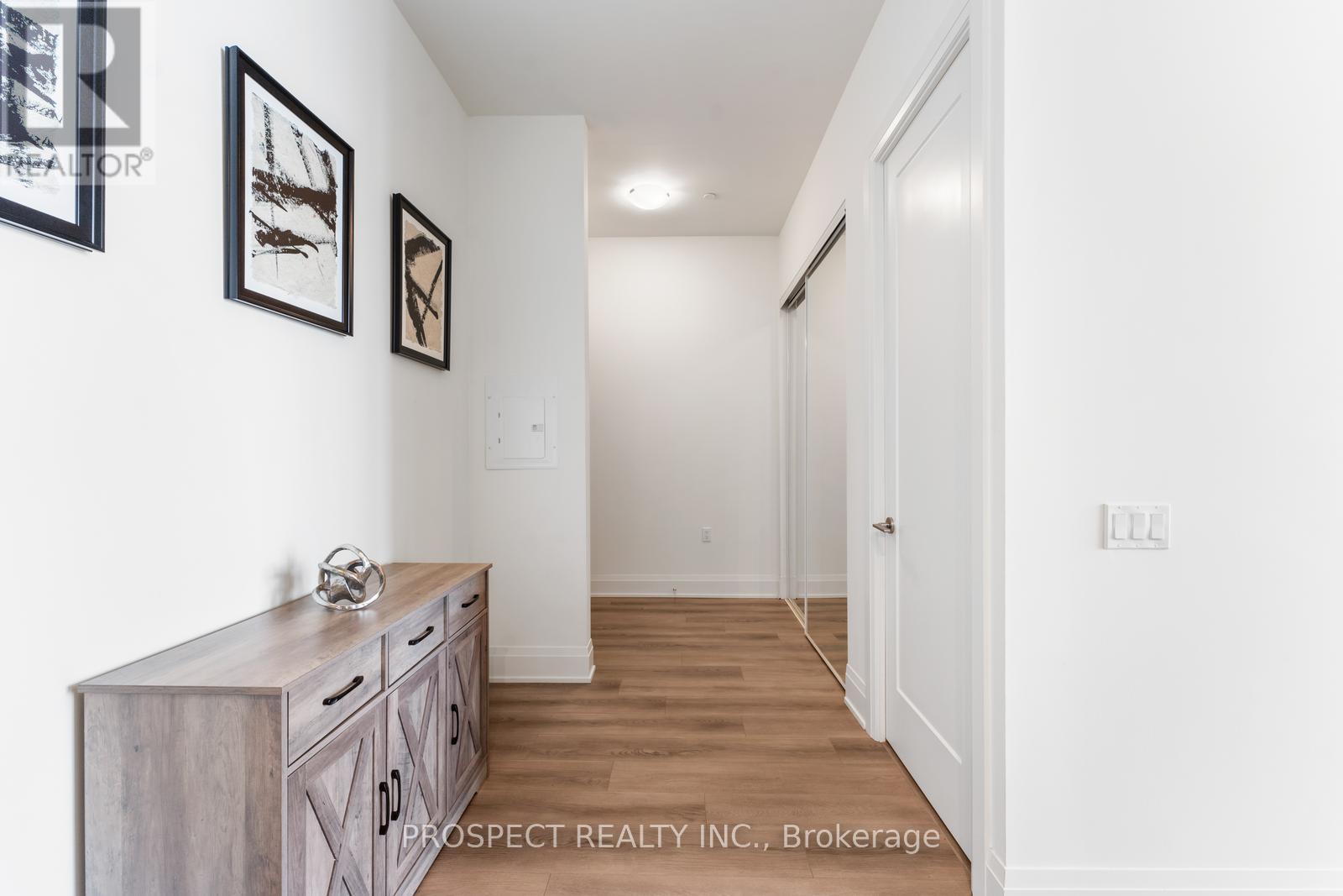 708 - 9000 Jane Street, Vaughan, Ontario  L4K 0M6 - Photo 9 - N12297289