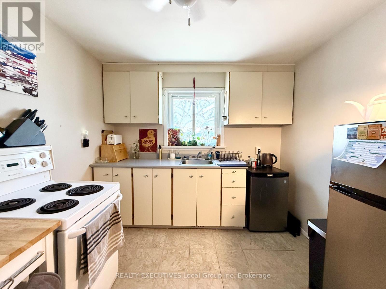 493 Brennan Street, North Bay, Ontario P1B 6J7 - Photo 12 - X12297377