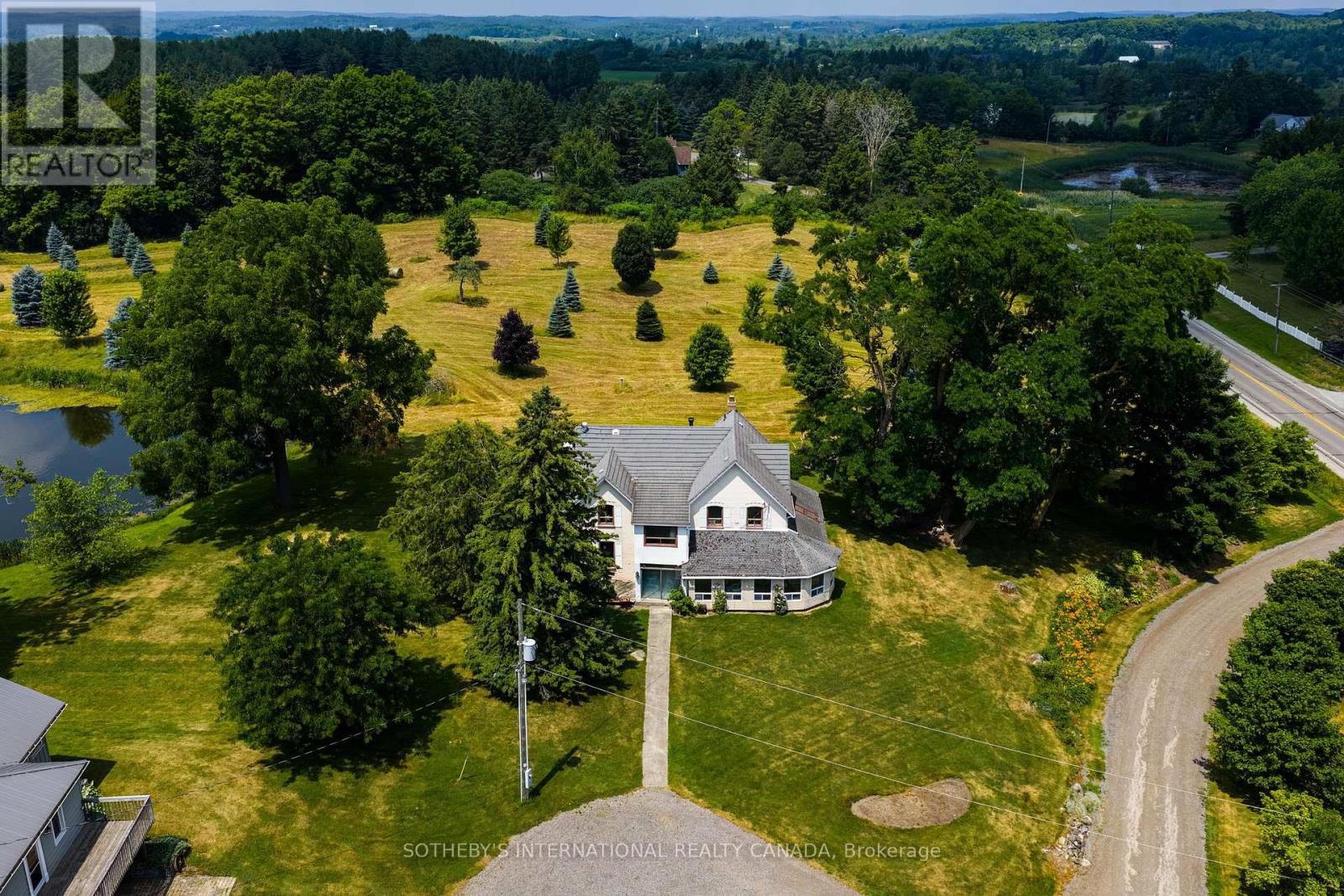 15366 The Gore Road, Caledon, Ontario  L7C 3E4 - Photo 11 - W12297155