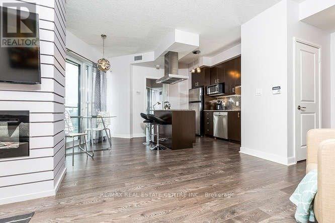 4006 - 50 Absolute Avenue, Mississauga, Ontario  L4Z 0A8 - Photo 4 - W12297173