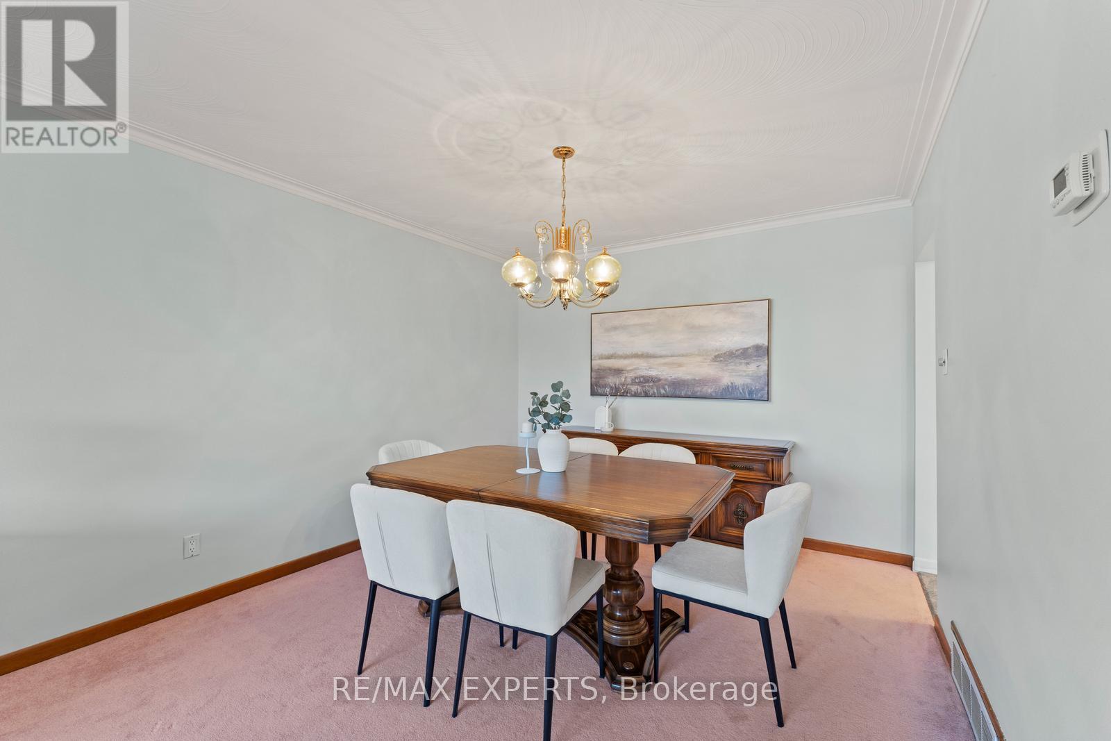 126 Ardwick Boulevard, Toronto (Humbermede), Ontario  M9M 1W2 - Photo 15 - W12297212
