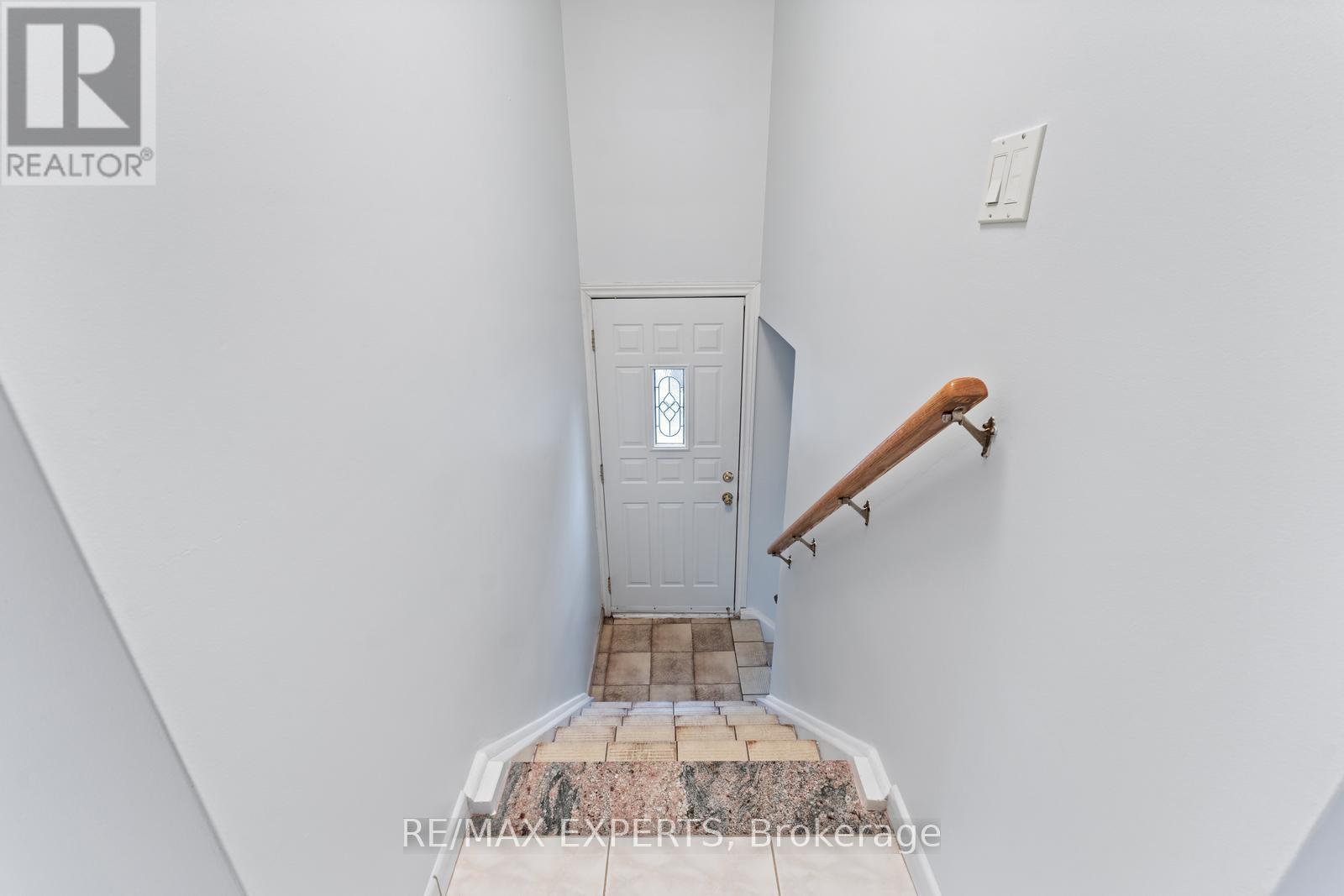 126 Ardwick Boulevard, Toronto (Humbermede), Ontario  M9M 1W2 - Photo 21 - W12297212