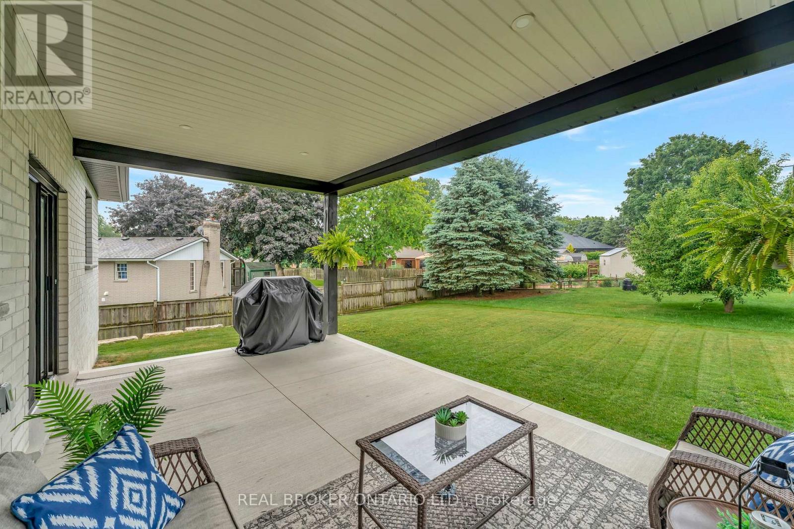 30 Tanager Drive, Tillsonburg, Ontario  N4G 1A9 - Photo 37 - X12297213
