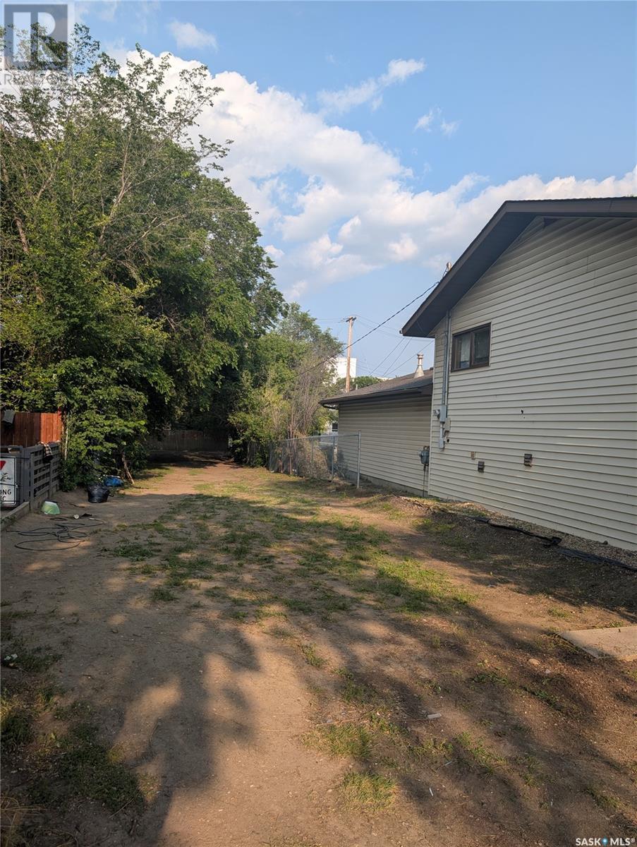 224 O Avenue S, Saskatoon, Saskatchewan  S7M 2R7 - Photo 1 - SK013140