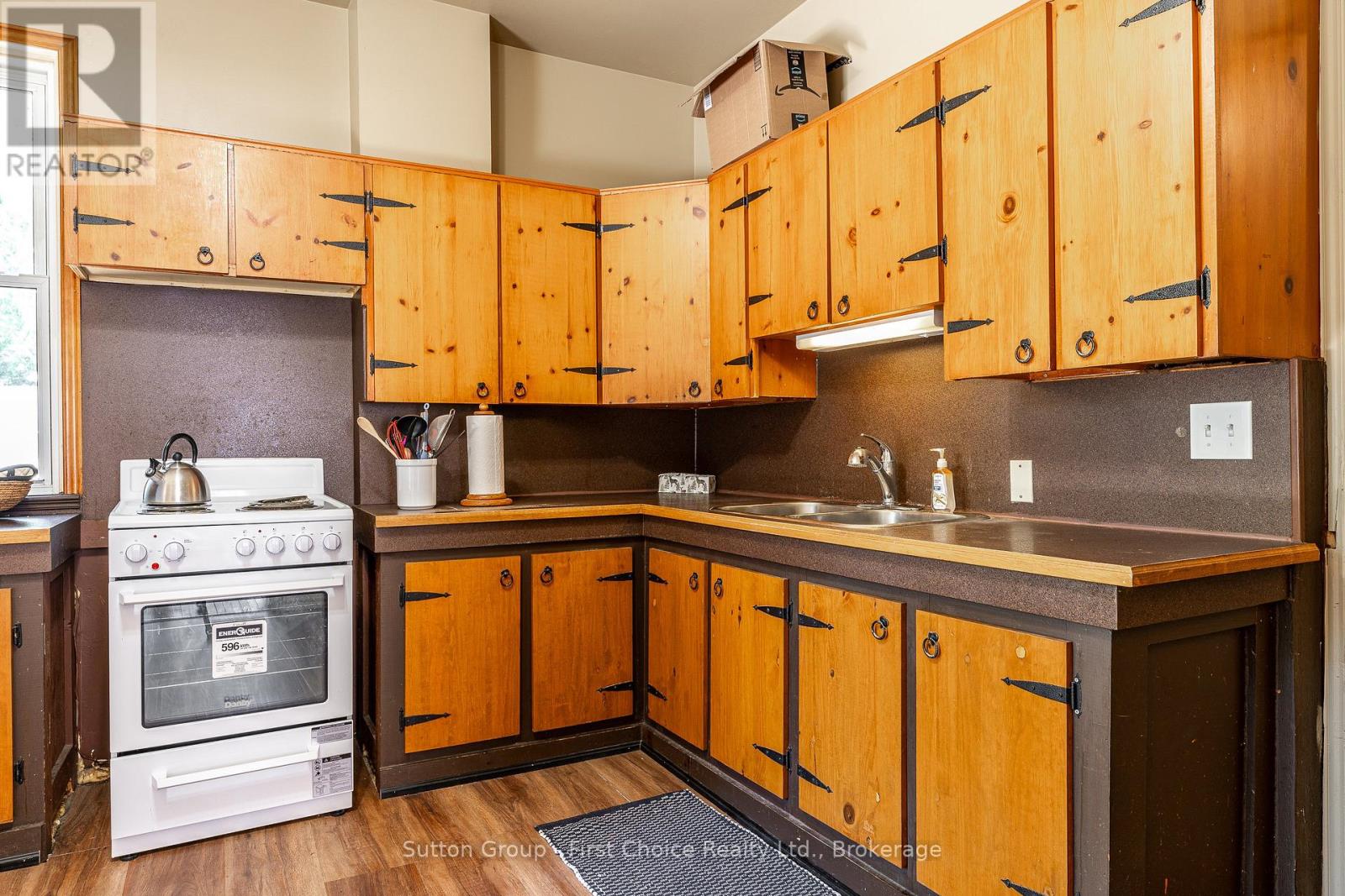 144 Romeo Street S, Stratford, Ontario  N5A 4S9 - Photo 10 - X12297425