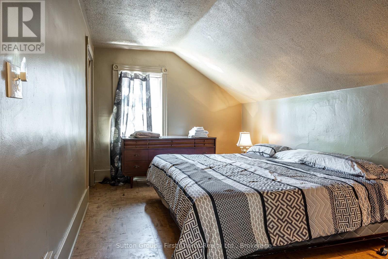 144 Romeo Street S, Stratford, Ontario  N5A 4S9 - Photo 31 - X12297425