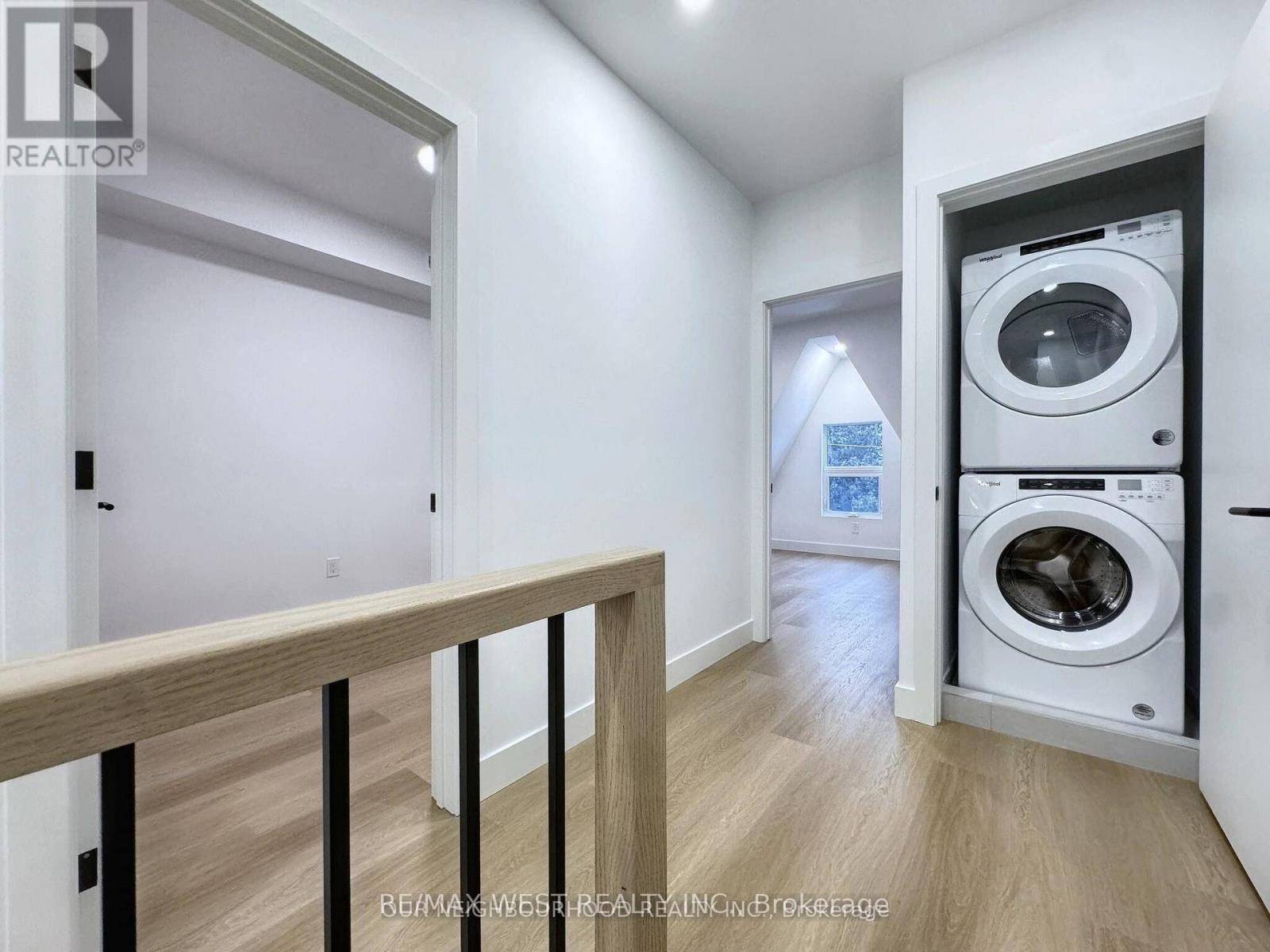 49 Morningside Avenue, Toronto, Ontario  M6S 1C6 - Photo 11 - W12296792
