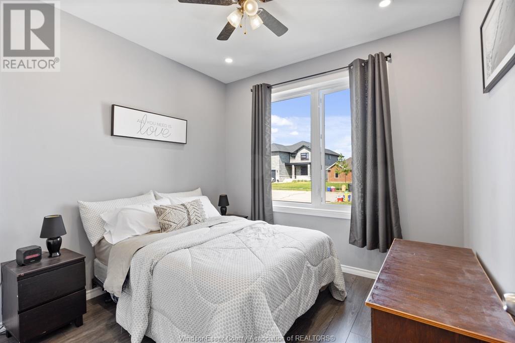 Property at 194 SUMMER image 4