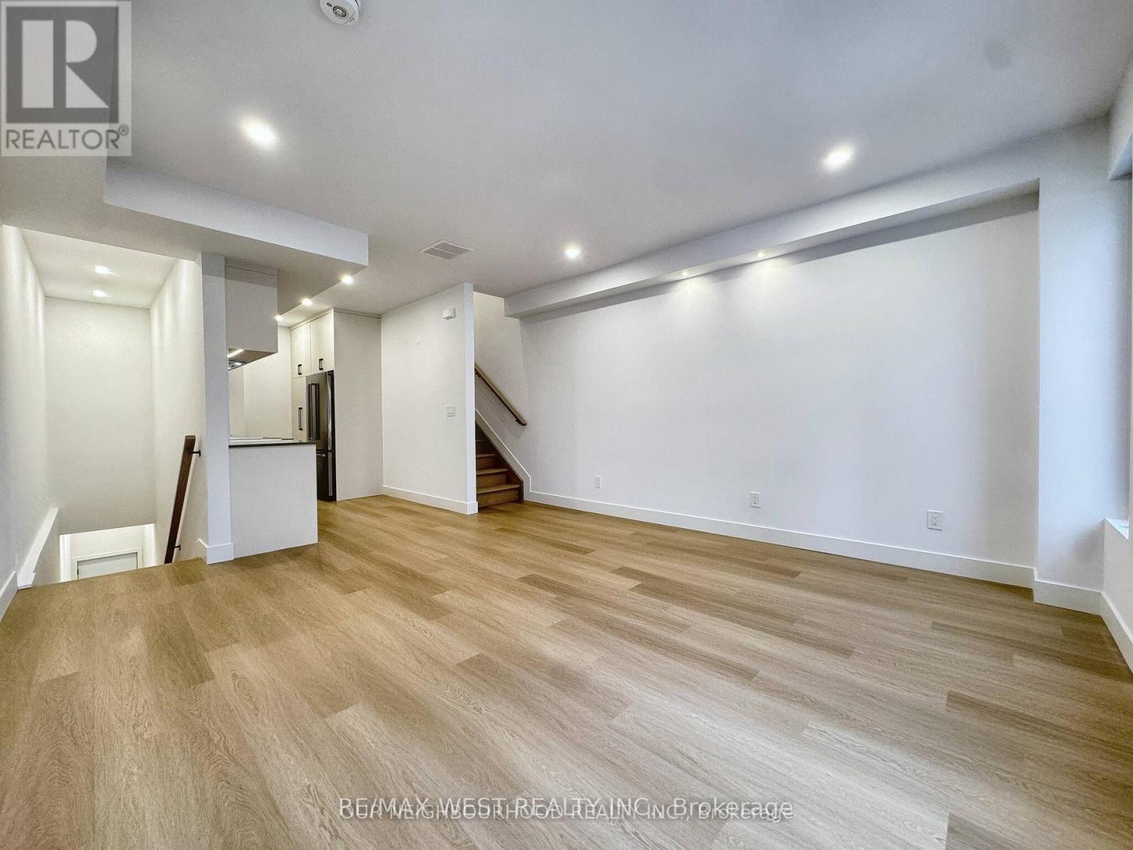 Property at 49 MORNINGSIDE AVENUE image 5