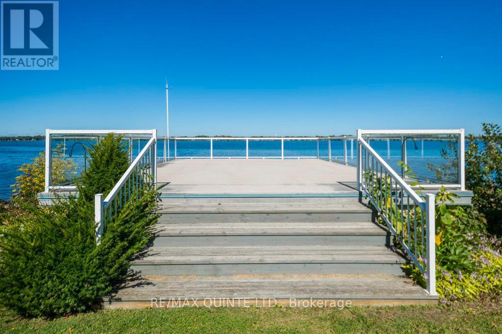 1190 County 3 Road, Prince Edward County, Ontario  K8N 4Z1 - Photo 34 - X12297501