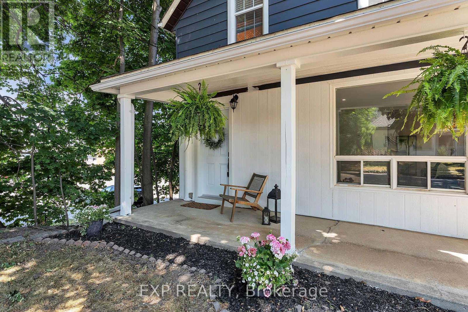 Property at 163 QUEEN STREET image 5
