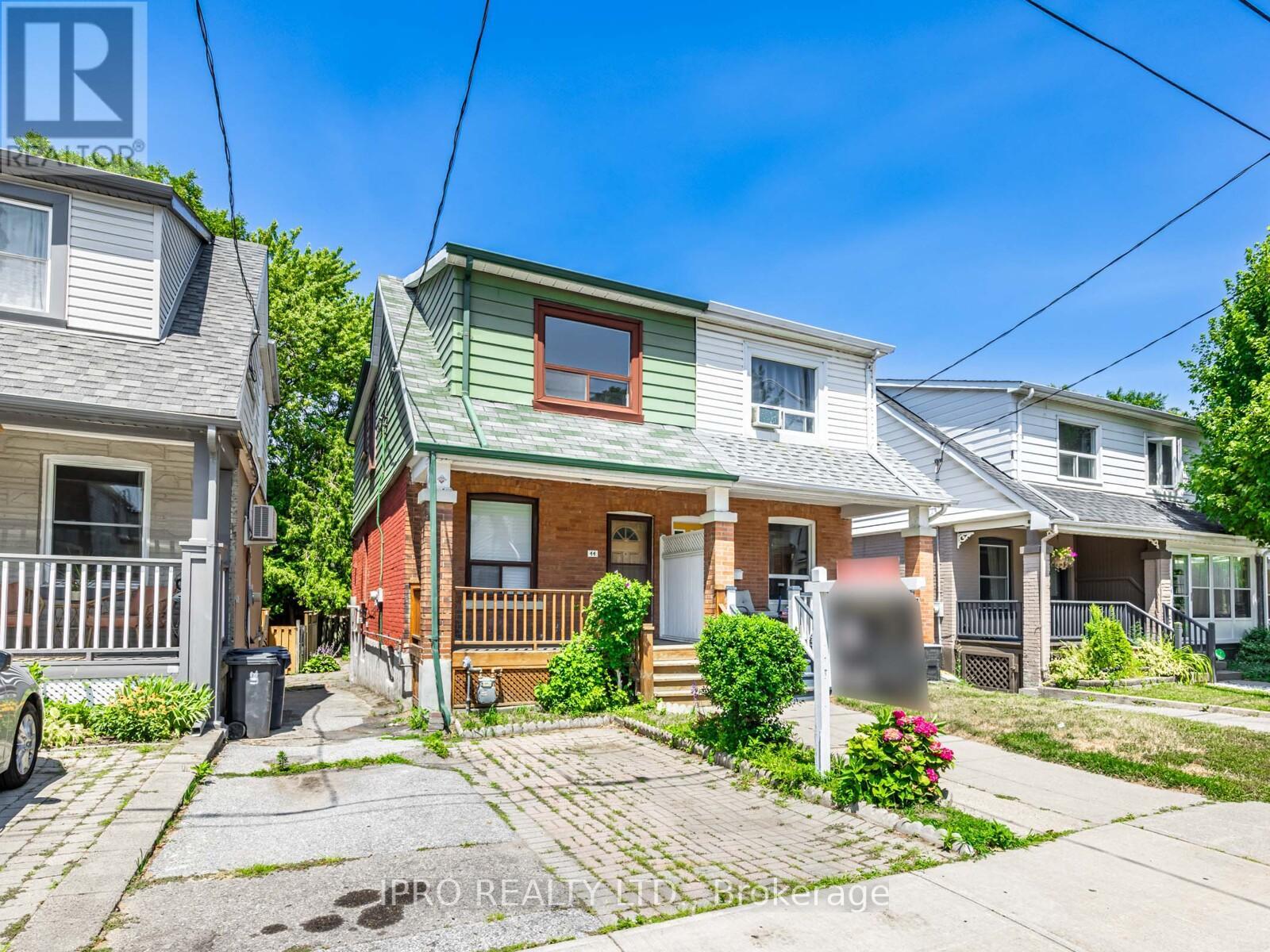 Property at 44 QUEENSDALE AVENUE image 1