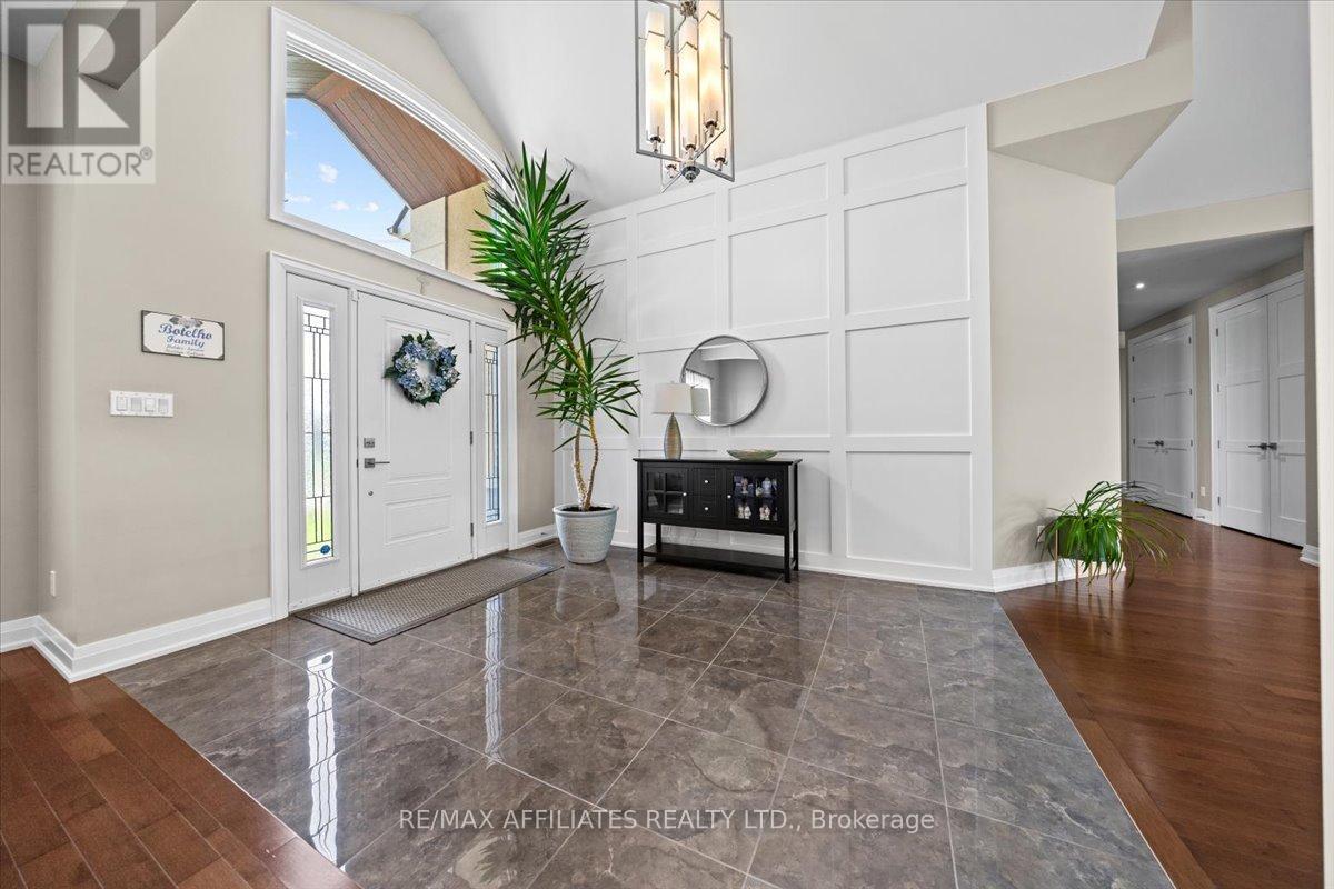 1610 Linkland Court, Ottawa, Ontario  K4C 0A5 - Photo 3 - X12297435