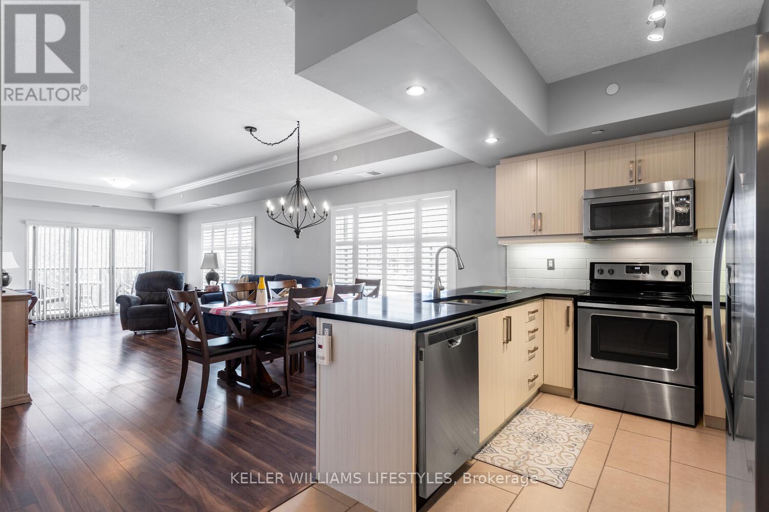 409 - 89 Ridout Street, London South, Ontario  N6C 3X2 - Photo 11 - X12297469
