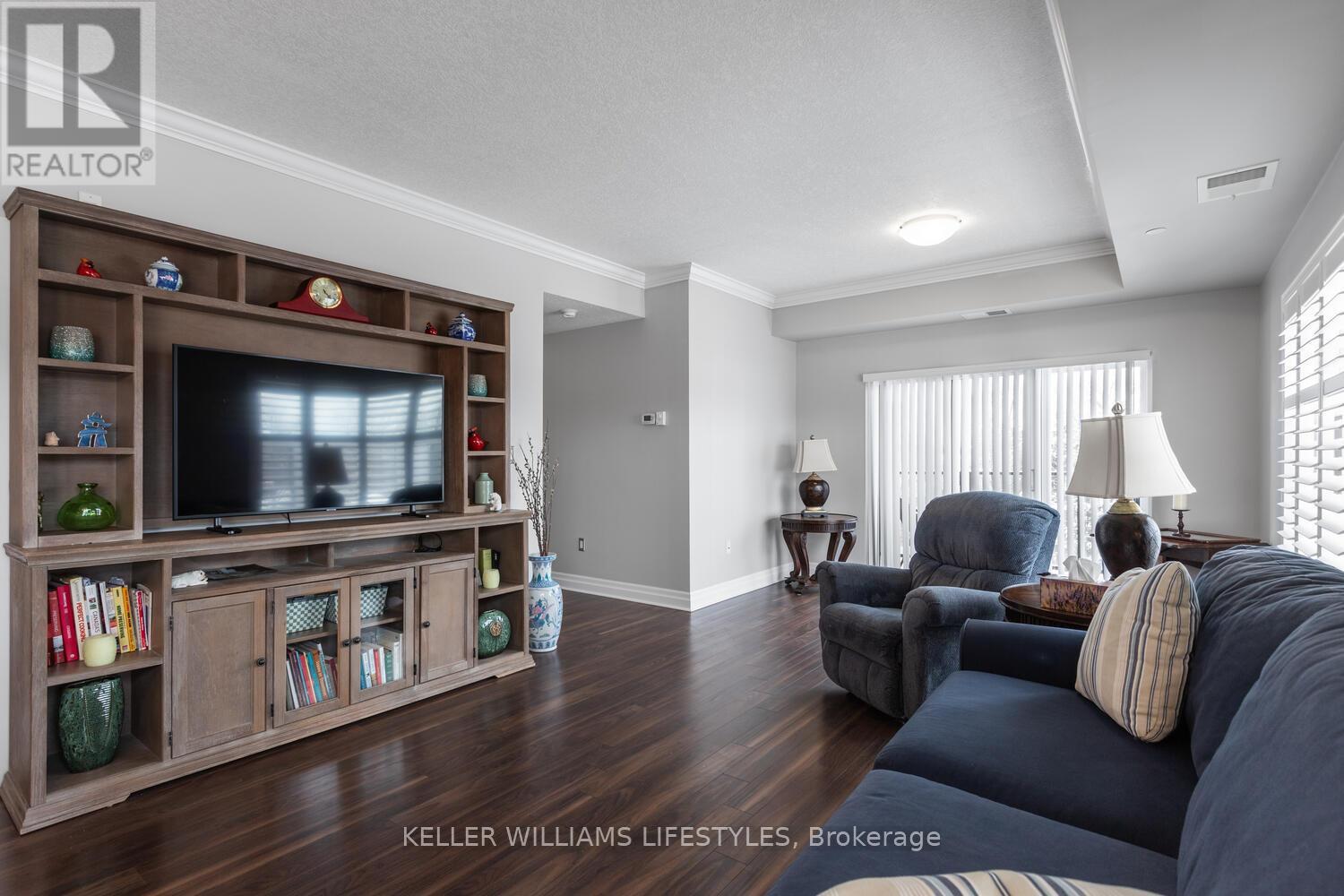 409 - 89 Ridout Street, London South, Ontario  N6C 3X2 - Photo 18 - X12297469