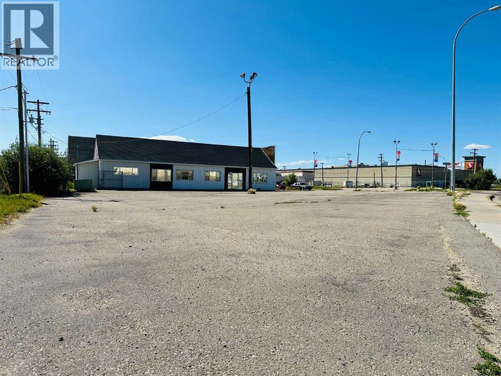 9901 113 Avenue, Grande Prairie, Alberta  T8V 1W6 - Photo 3 - A2200791