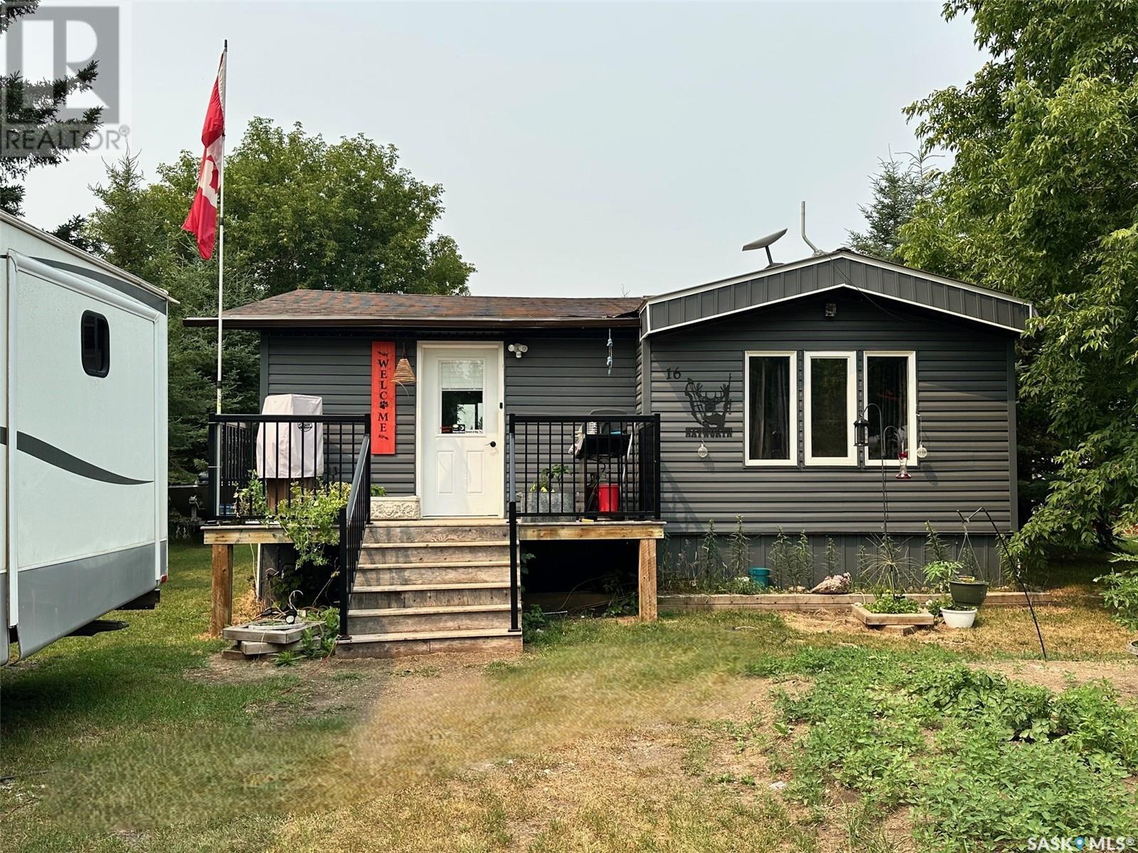 16 Leason Tc, Hudson Bay, Saskatchewan  S0E 0Y0 - Photo 1 - SK013201