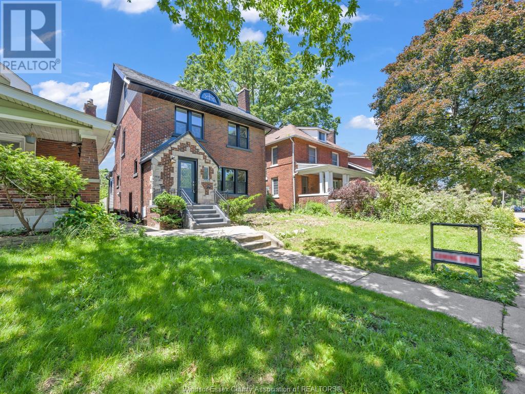 Property at 1331 VICTORIA AVENUE image 3