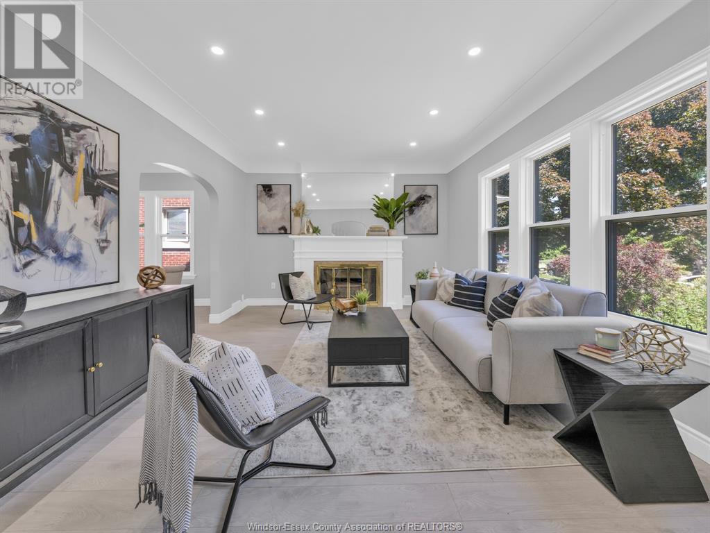 Property at 1331 VICTORIA AVENUE image 5