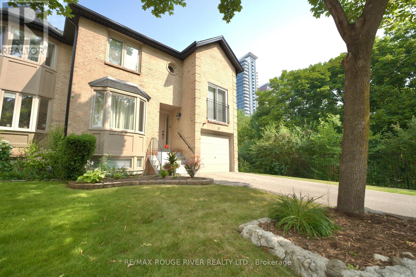 Property at 37 - 4635 REGENTS TERRACE image 1