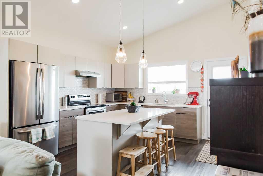 Property at 11420 107 Avenue image 3