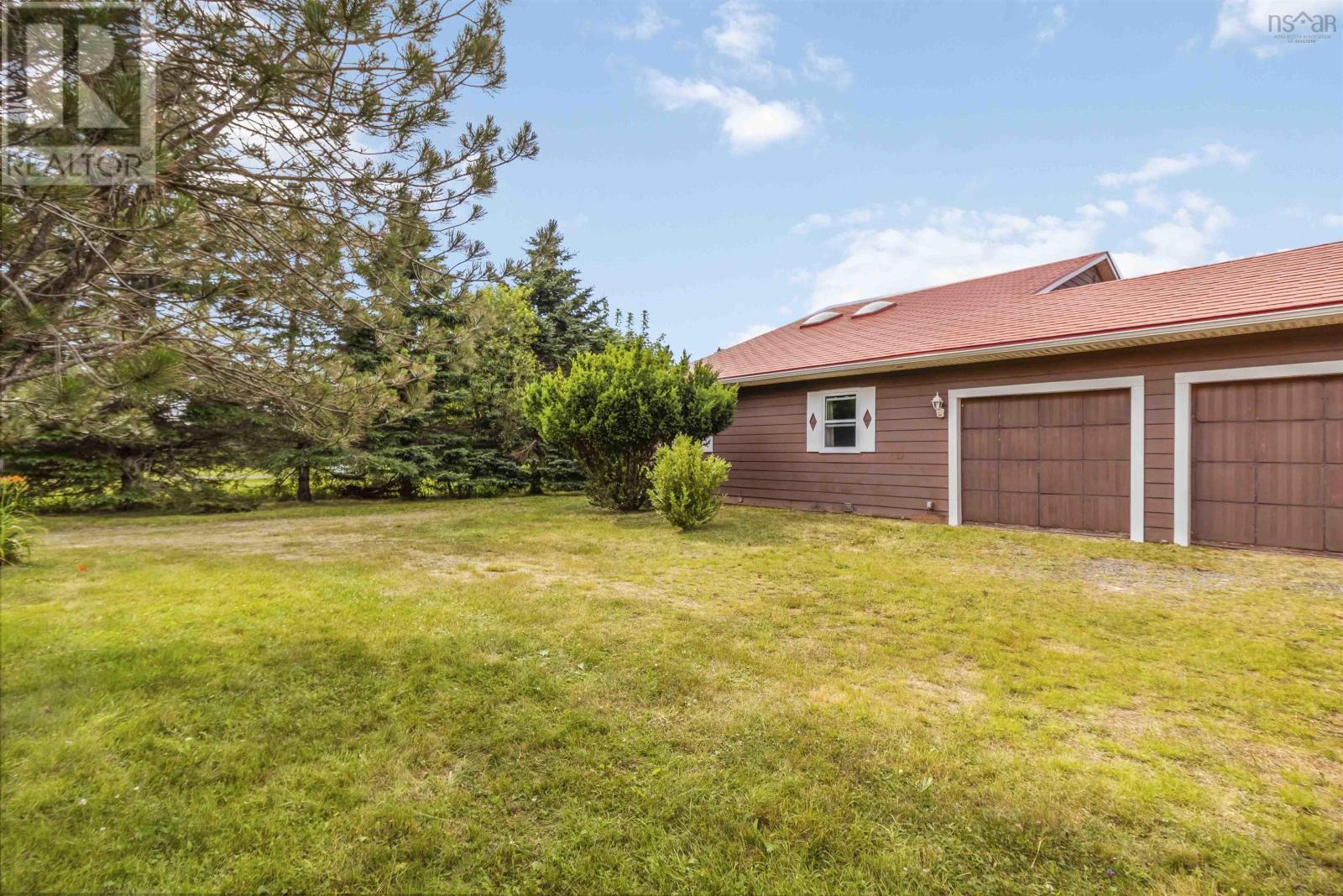 Property at 195 Bellefontaine Road image 3