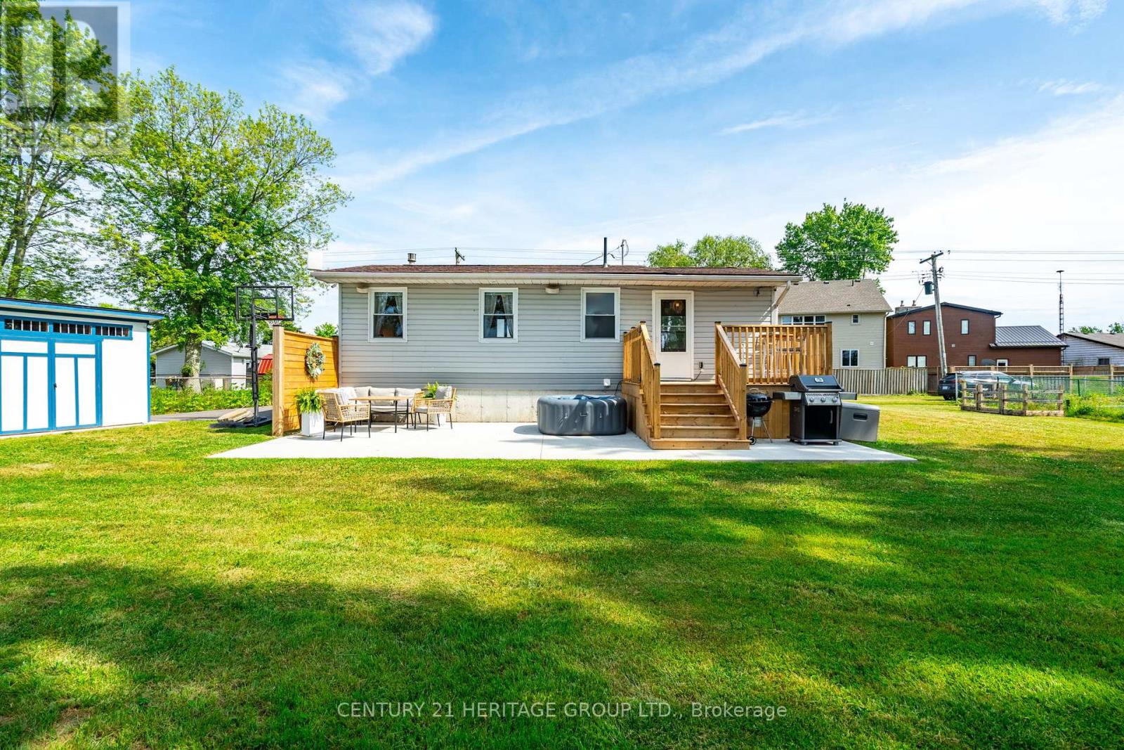 33 Fairwell Avenue, Haldimand, Ontario  N0A 1P0 - Photo 45 - X12237150