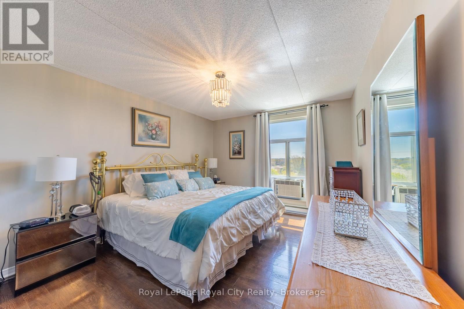 601 - 8 Christopher Court, Guelph (Kortright West), Ontario  N1G 4N7 - Photo 13 - X12140372