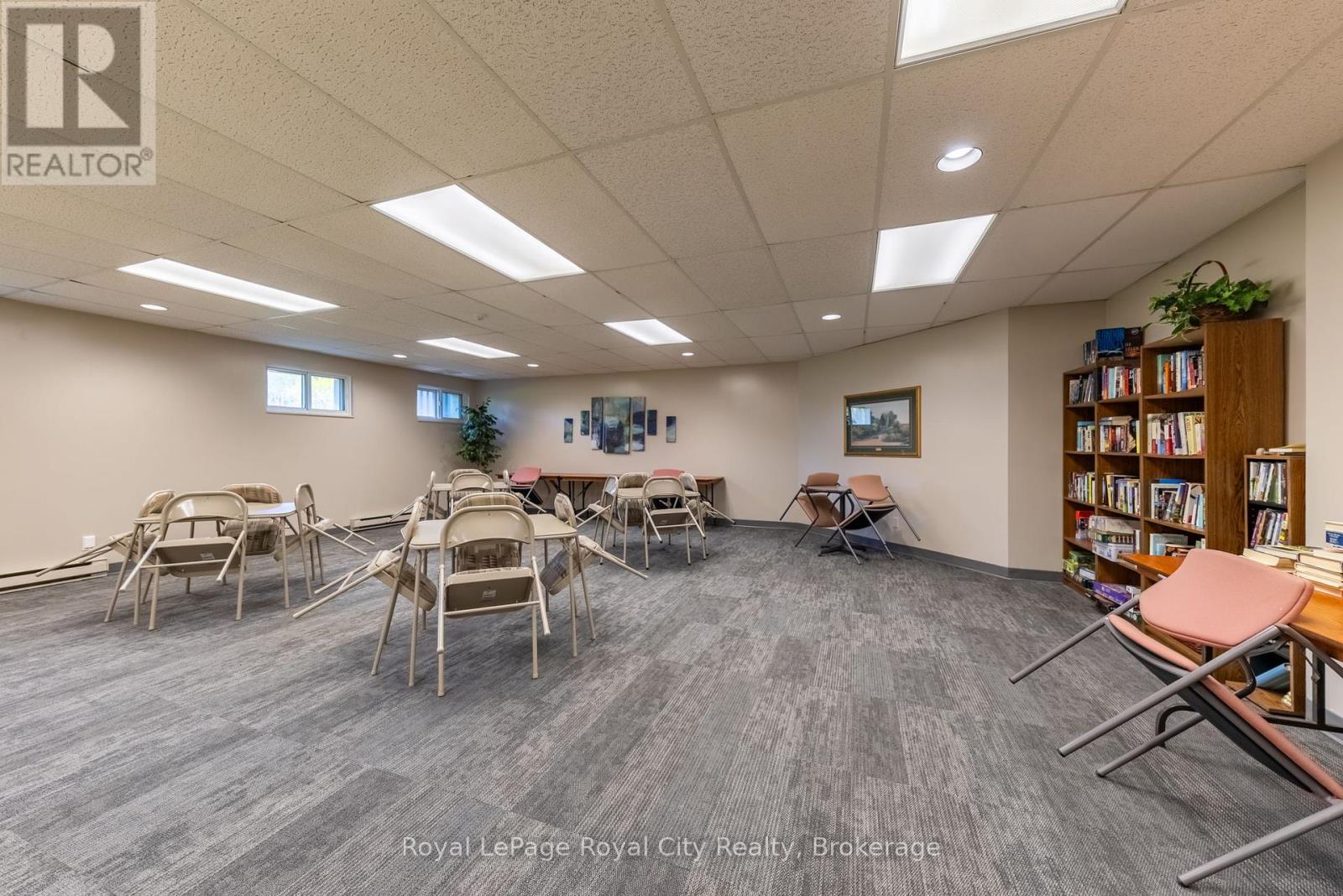 601 - 8 Christopher Court, Guelph (Kortright West), Ontario  N1G 4N7 - Photo 26 - X12140372