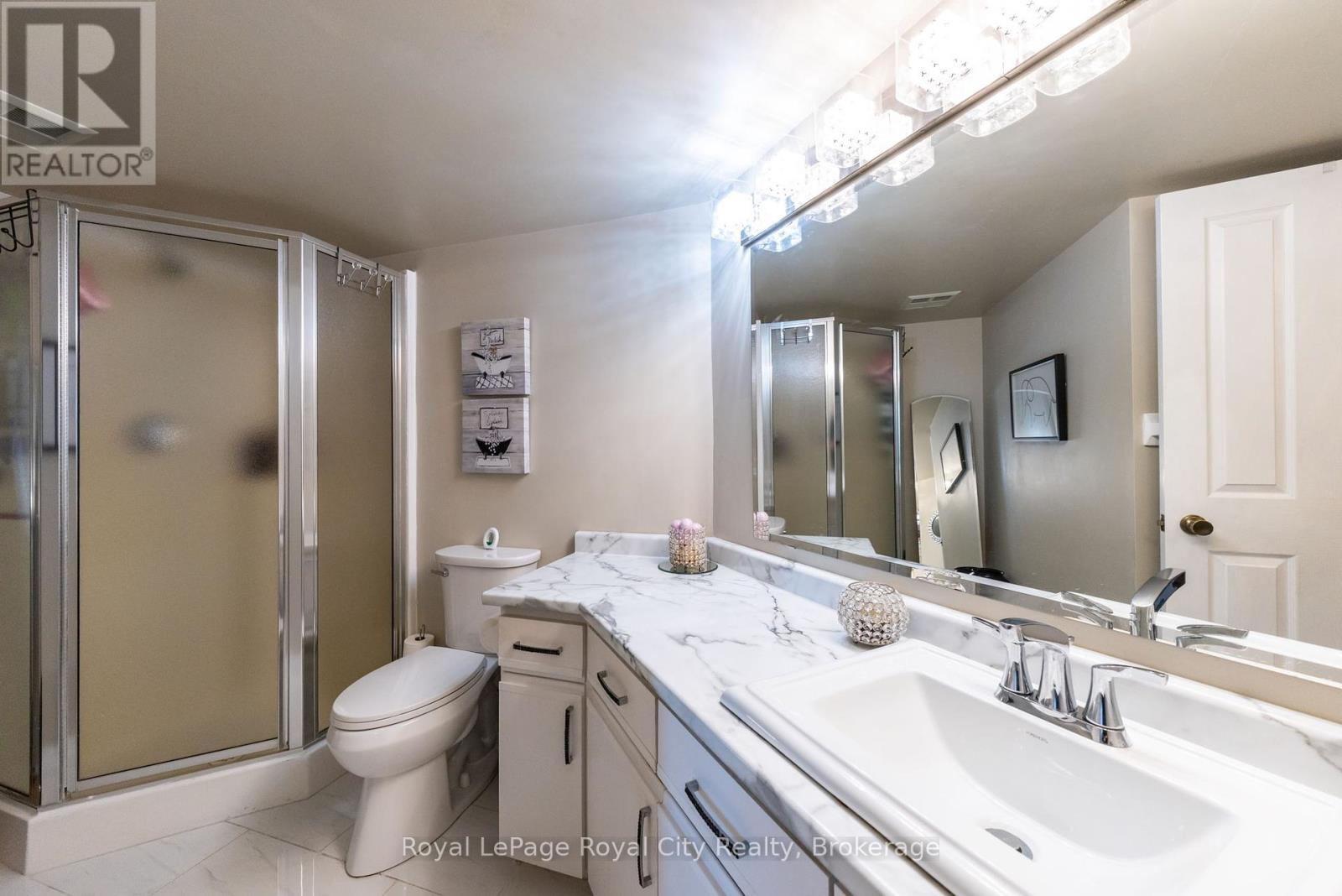 601 - 8 Christopher Court, Guelph (Kortright West), Ontario  N1G 4N7 - Photo 17 - X12140372