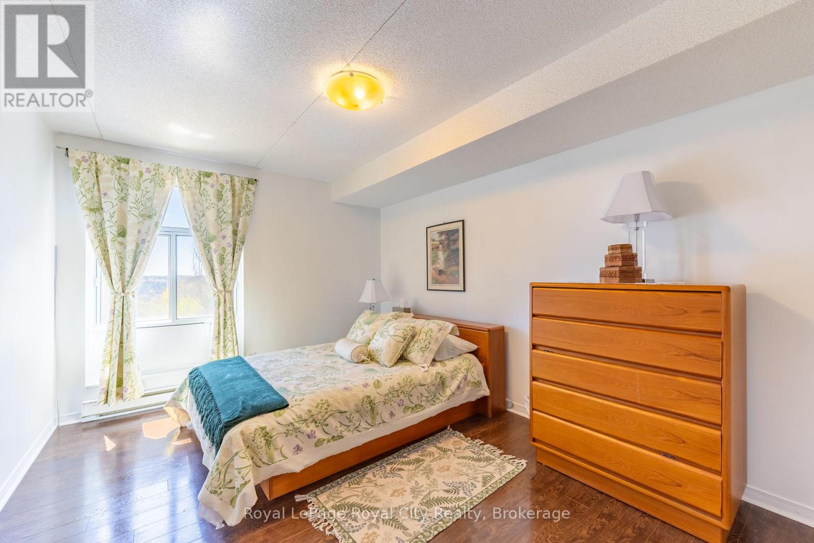 601 - 8 Christopher Court, Guelph (Kortright West), Ontario  N1G 4N7 - Photo 18 - X12140372