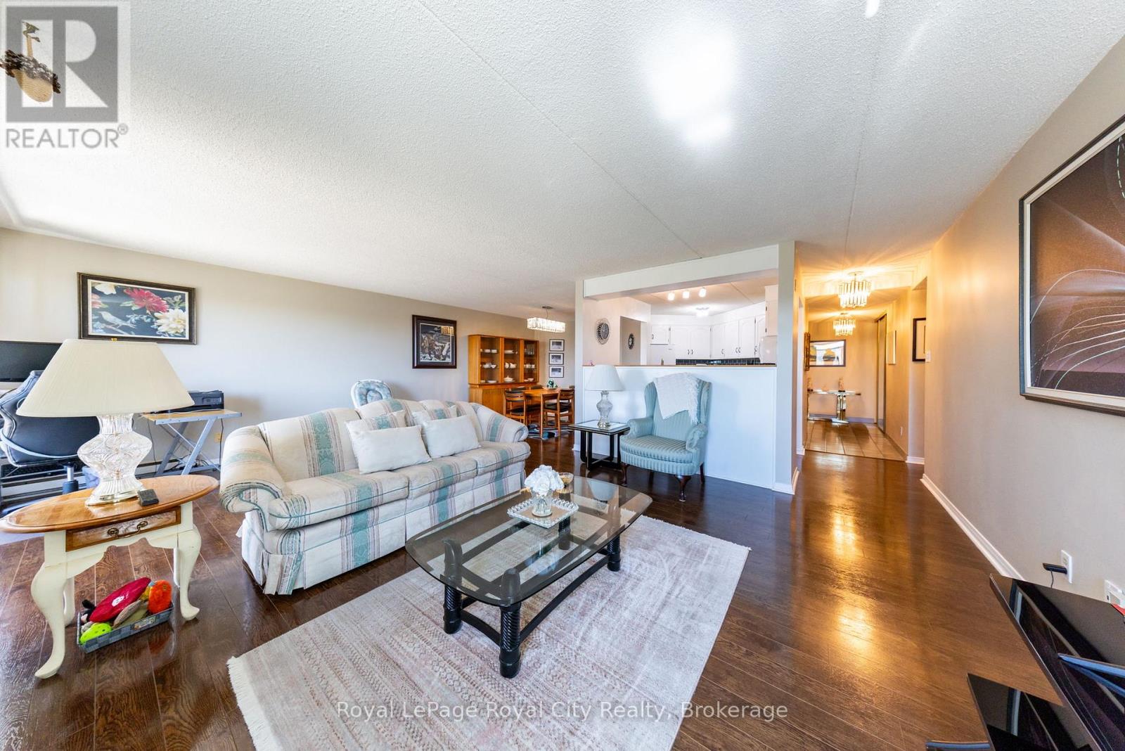 601 - 8 Christopher Court, Guelph (Kortright West), Ontario  N1G 4N7 - Photo 10 - X12140372