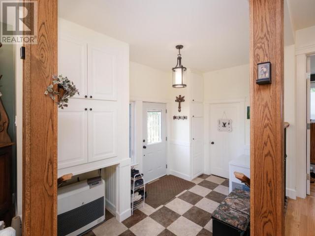 116 Lowell Street, Haines Junction, Yukon  Y0B 1L0 - Photo 6 - 16579