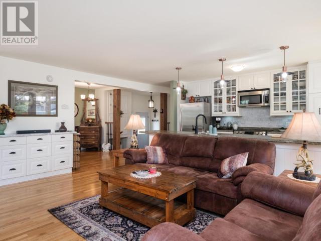 116 Lowell Street, Haines Junction, Yukon  Y0B 1L0 - Photo 10 - 16579